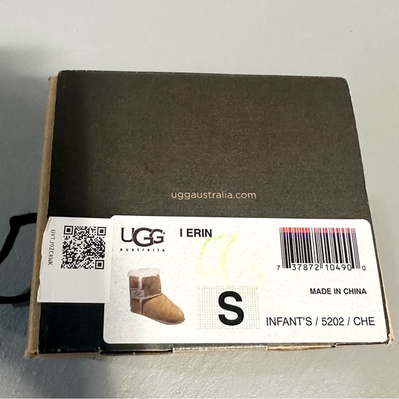 UGG Erin Booties - Picture 10 of 11